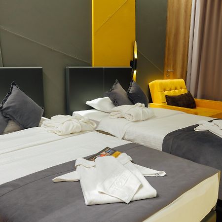 Hotel Hills Sarajevo Congress & Thermal Spa Resort Ilidža Εξωτερικό φωτογραφία A room at the hotel