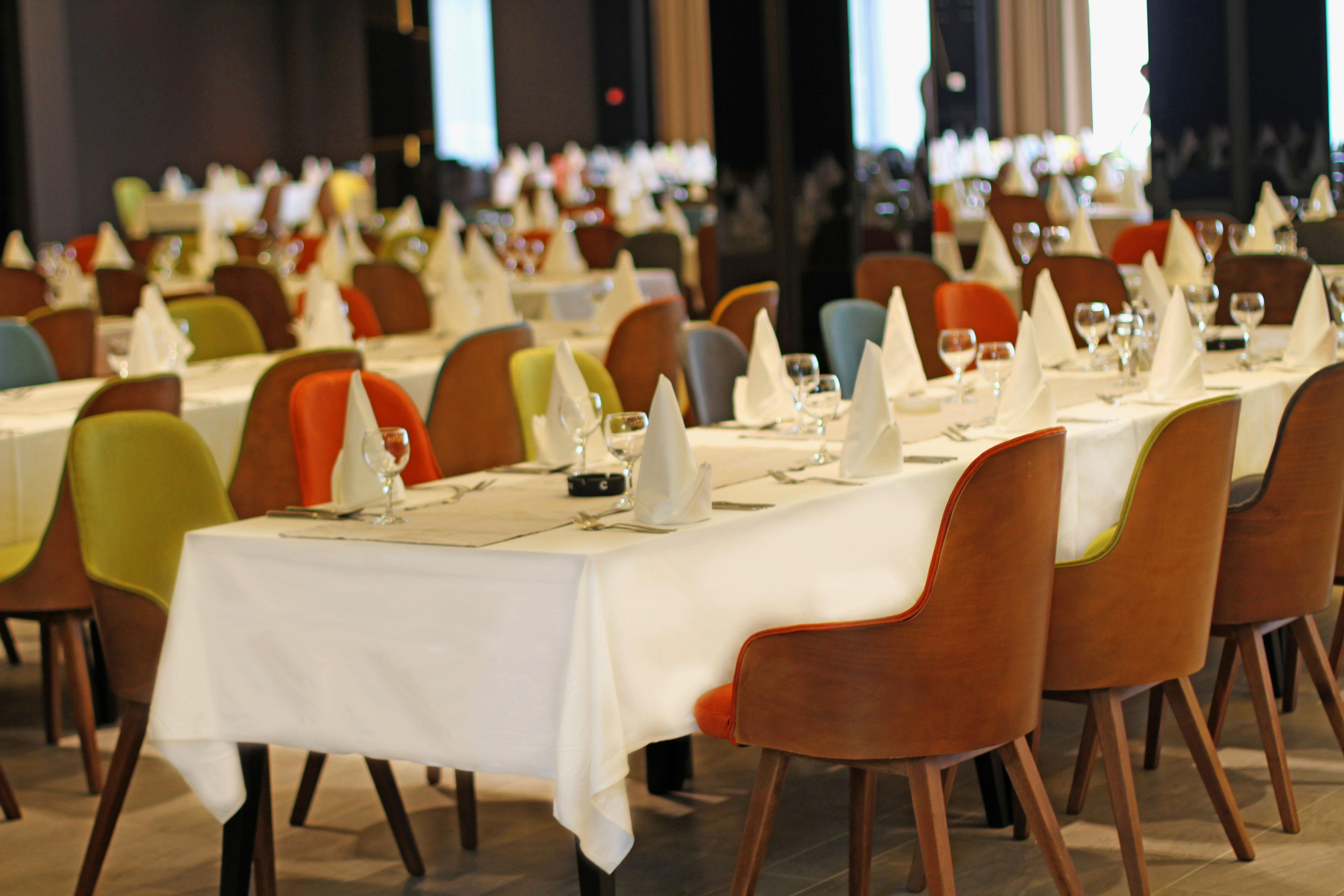 Hotel Hills Sarajevo Congress & Thermal Spa Resort Ilidža Εξωτερικό φωτογραφία A restaurant in Beijing