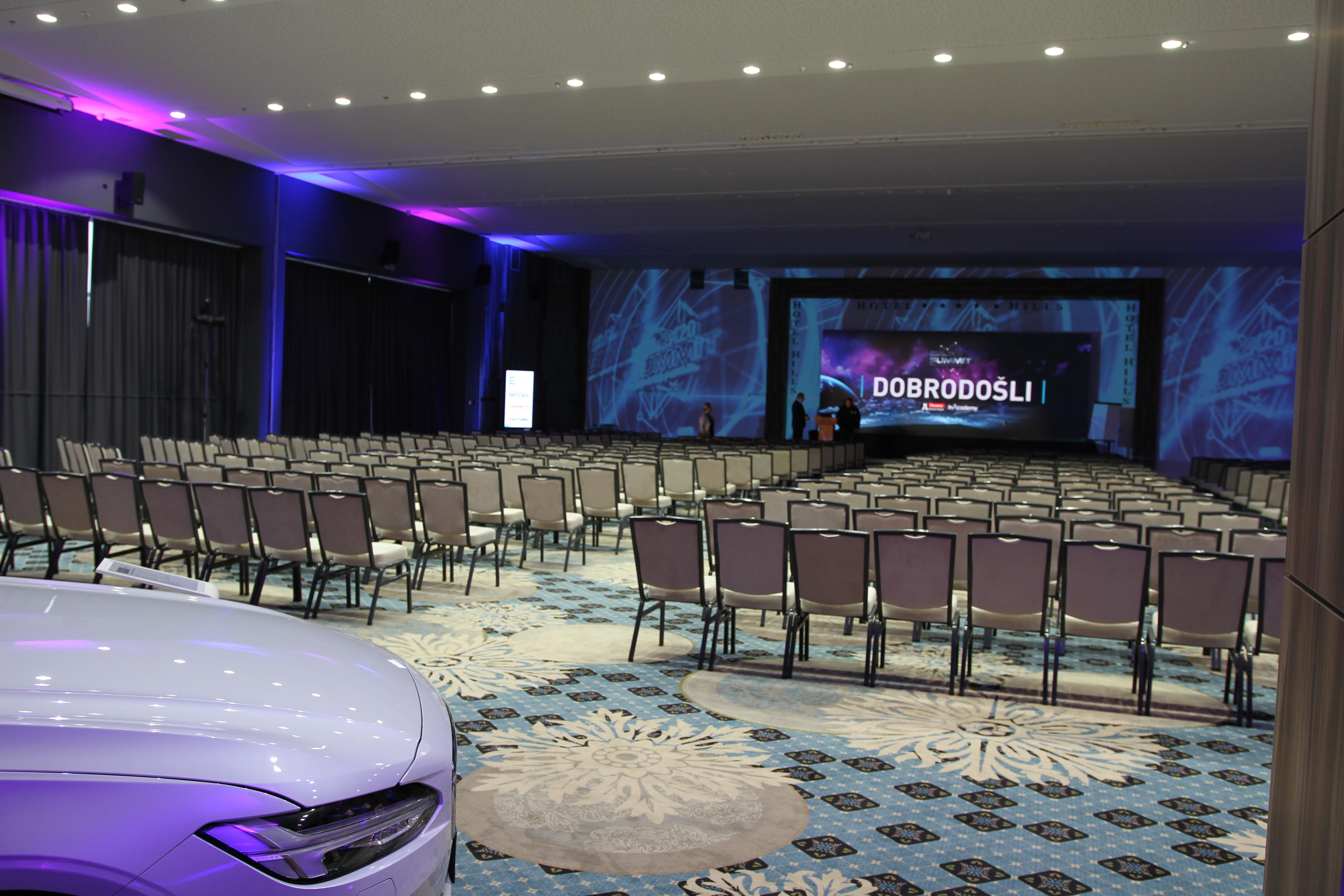 Hotel Hills Sarajevo Congress & Thermal Spa Resort Ilidža Εξωτερικό φωτογραφία The 2018 Tesla Model 3 unveiling at the Tesla Factory