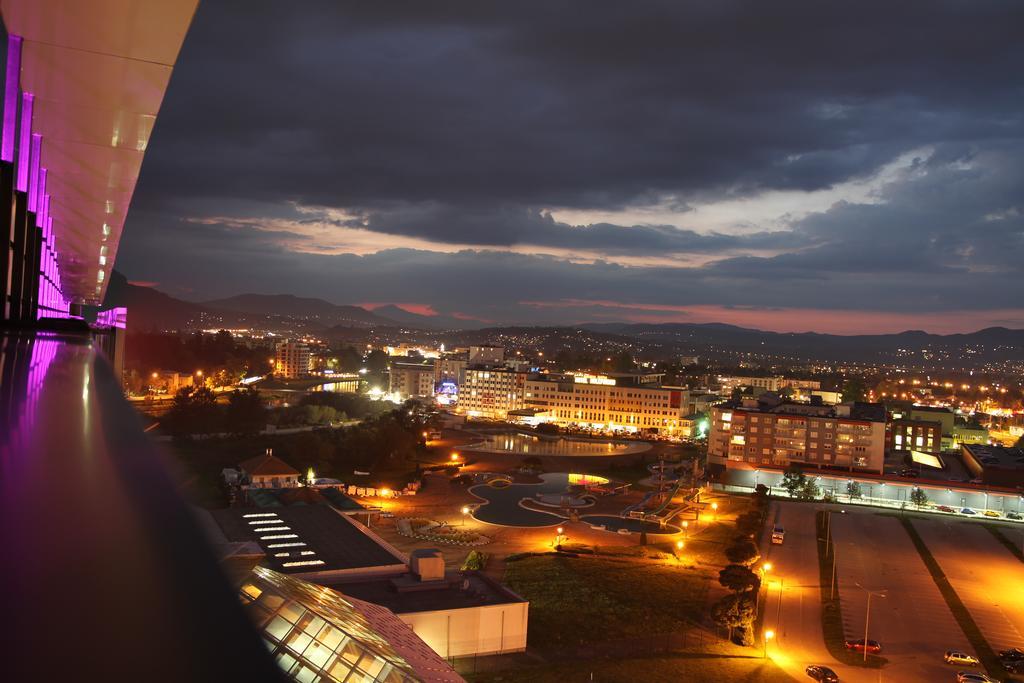Hotel Hills Sarajevo Congress & Thermal Spa Resort Ilidža Εξωτερικό φωτογραφία View of the city from the hotel