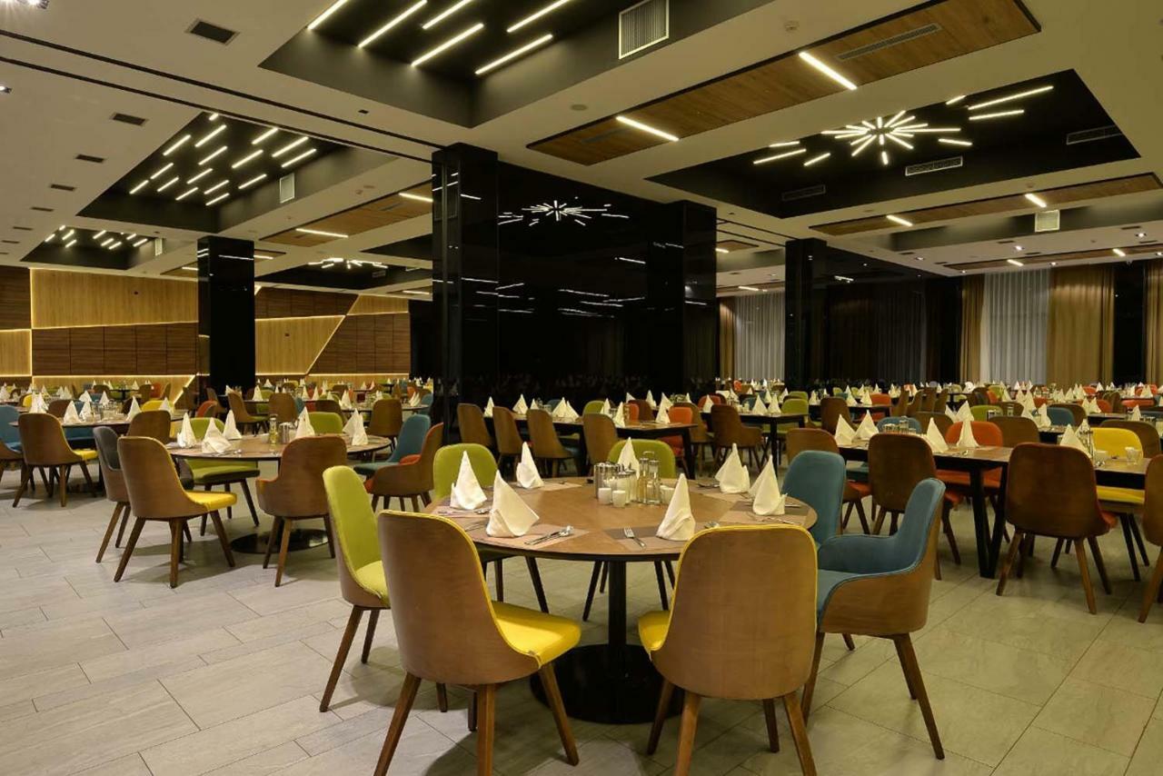 Hotel Hills Sarajevo Congress & Thermal Spa Resort Ilidža Εξωτερικό φωτογραφία The dining hall